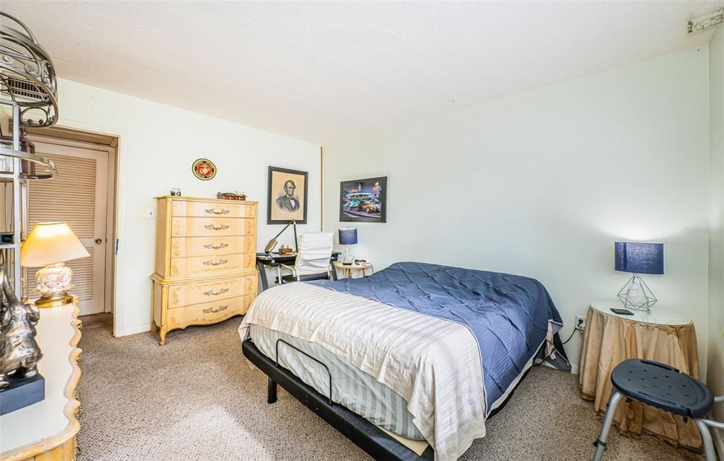 На продажу: $60,000 (1 спален, 1 ванн, 605 Квадратных фут)