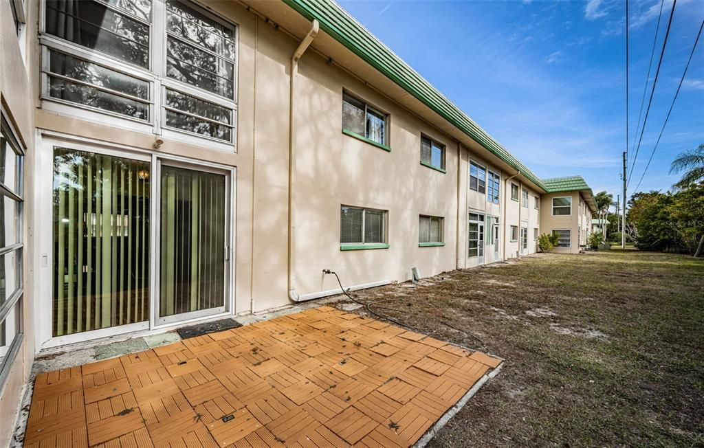 На продажу: $60,000 (1 спален, 1 ванн, 605 Квадратных фут)