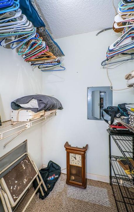 На продажу: $60,000 (1 спален, 1 ванн, 605 Квадратных фут)