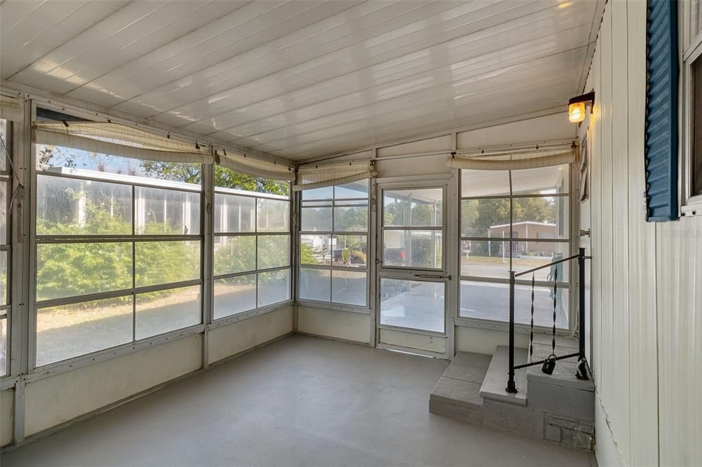 待售: $189,900 (2 贝兹, 2 浴室, 1296 平方英尺)