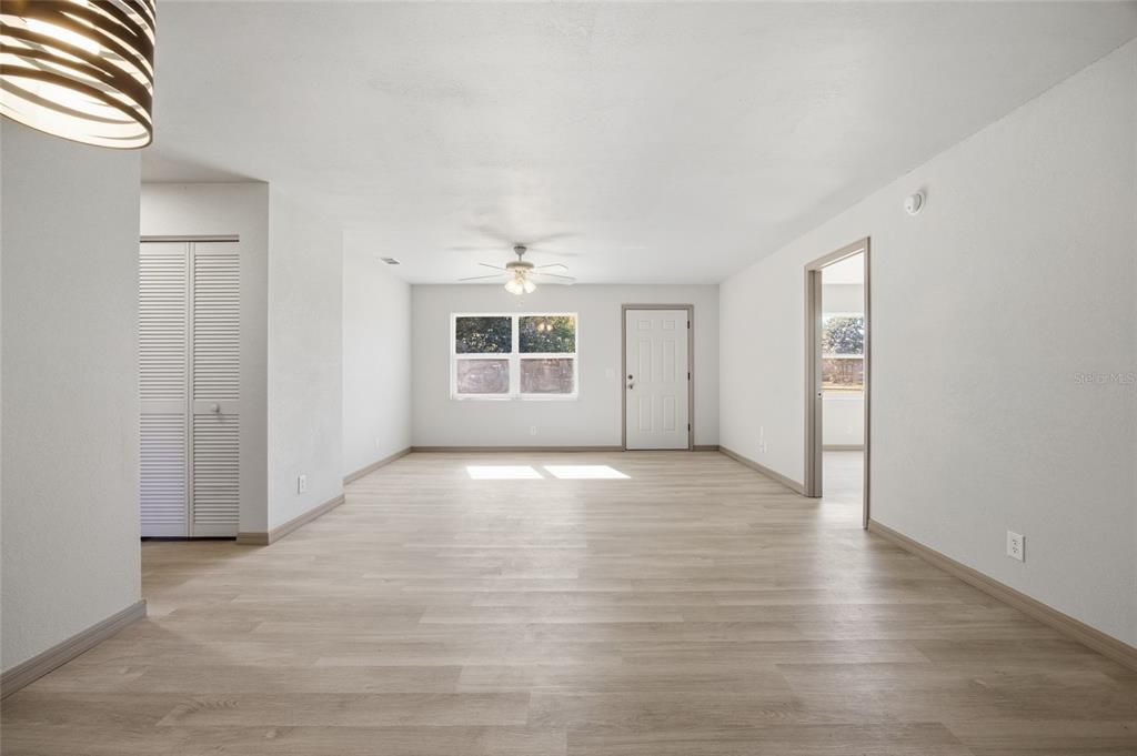 En Venta: $219,900 (3 camas, 2 baños, 1092 Pies cuadrados)