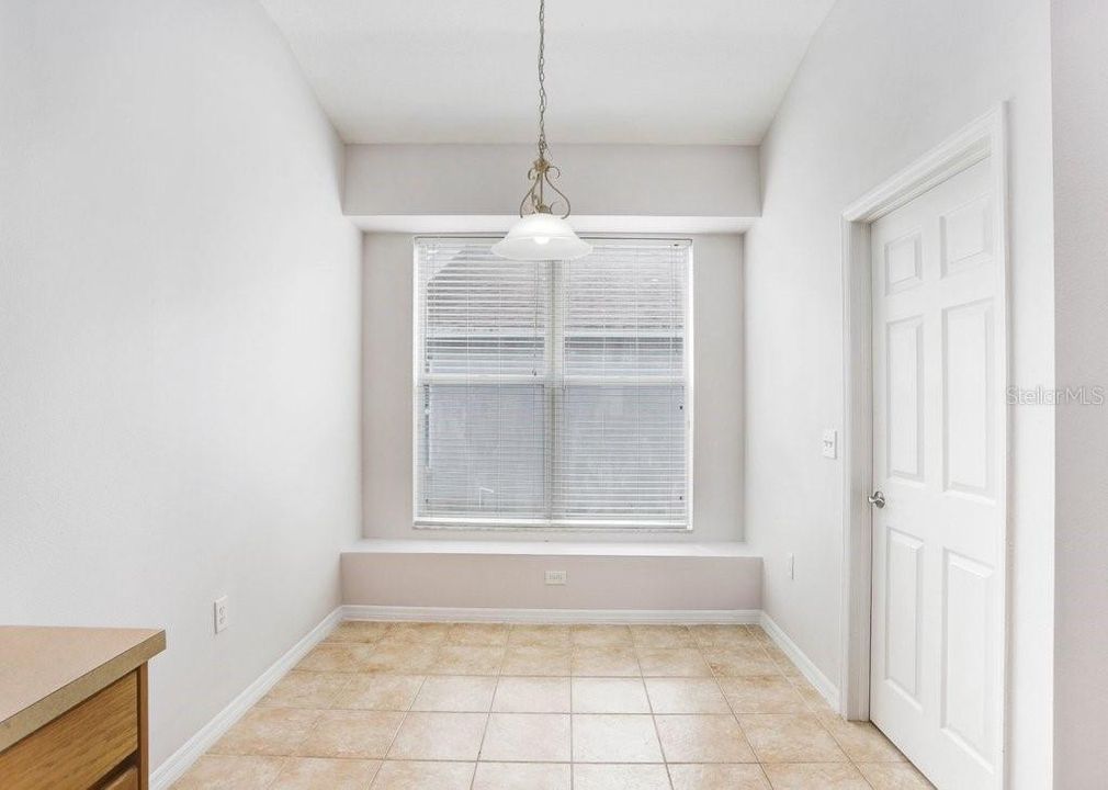 En Renta: $2,800 (4 camas, 2 baños, 2060 Pies cuadrados)