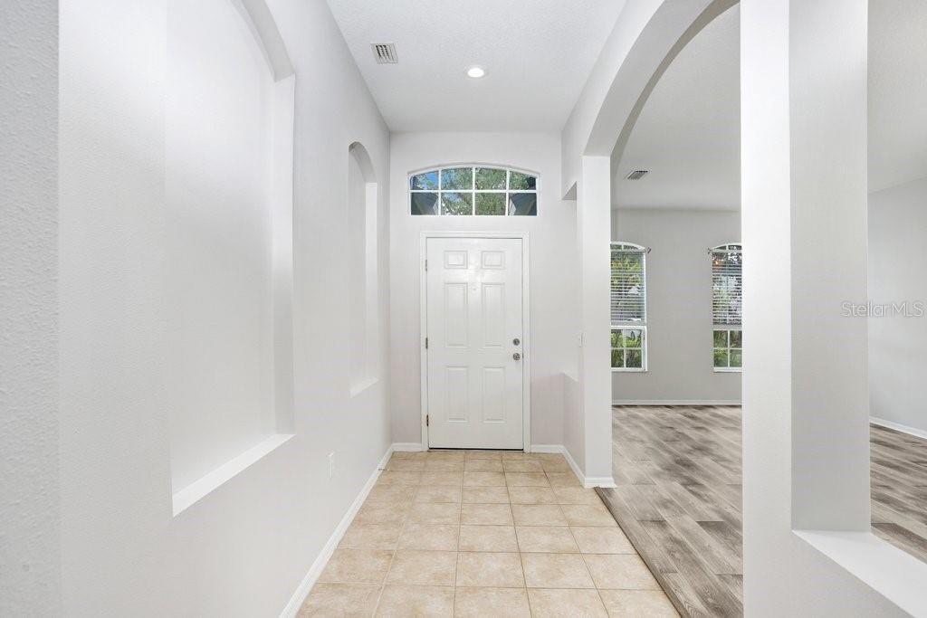 En Renta: $2,800 (4 camas, 2 baños, 2060 Pies cuadrados)