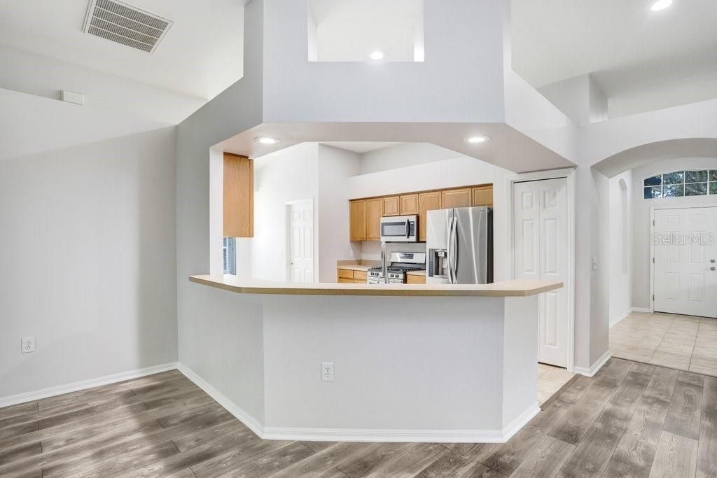 En Renta: $2,800 (4 camas, 2 baños, 2060 Pies cuadrados)