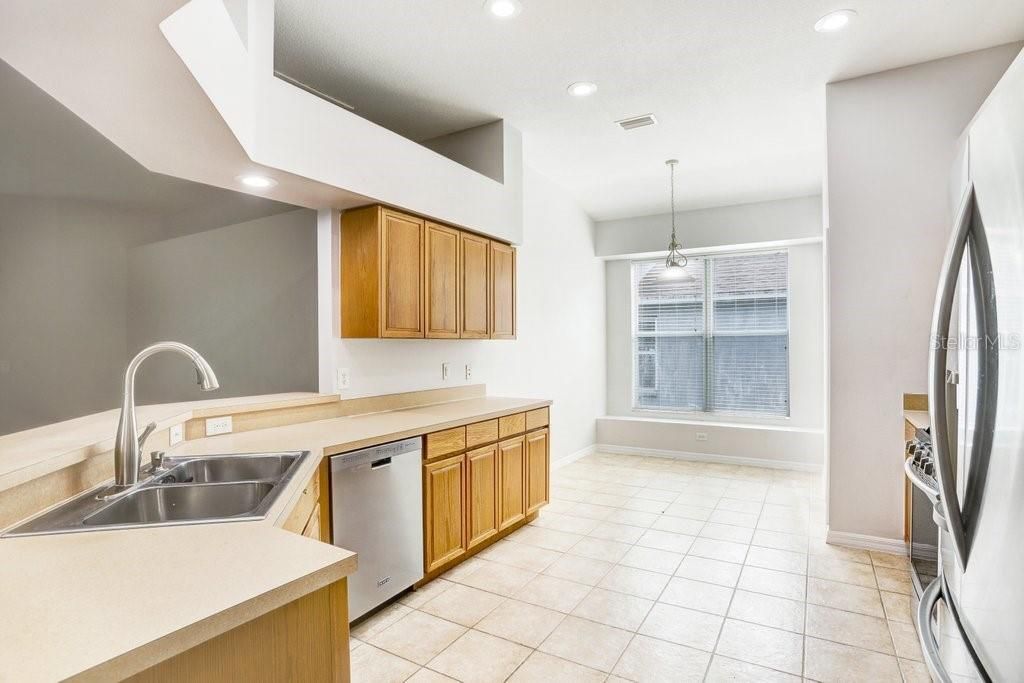 En Renta: $2,800 (4 camas, 2 baños, 2060 Pies cuadrados)