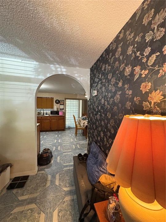 For Sale: $385,000 (3 beds, 1 baths, 1534 Square Feet)