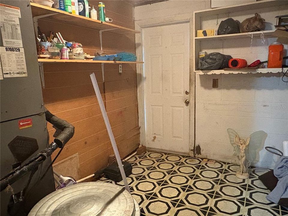 For Sale: $385,000 (3 beds, 1 baths, 1534 Square Feet)