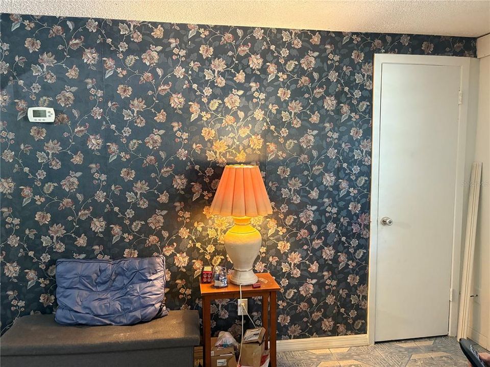 For Sale: $385,000 (3 beds, 1 baths, 1534 Square Feet)