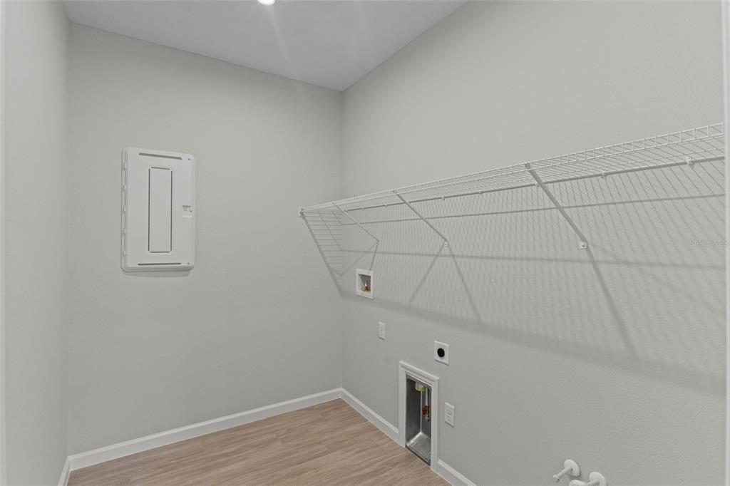 待售: $539,990 (2 贝兹, 2 浴室, 1968 平方英尺)