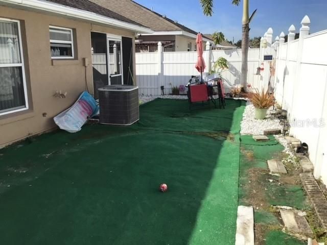 出租: $2,000 (3 贝兹, 2 浴室, 1329 平方英尺)