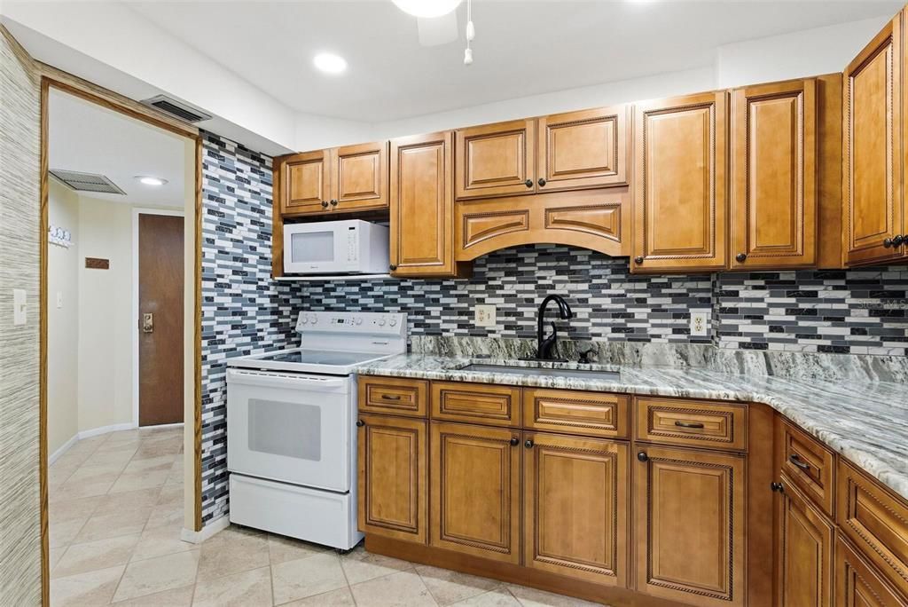 En Venta: $224,900 (2 camas, 2 baños, 1210 Pies cuadrados)