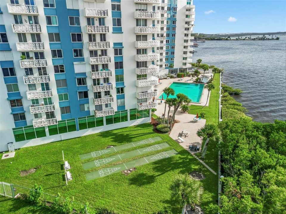 En Venta: $224,900 (2 camas, 2 baños, 1210 Pies cuadrados)