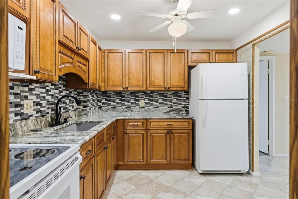 En Venta: $224,900 (2 camas, 2 baños, 1210 Pies cuadrados)