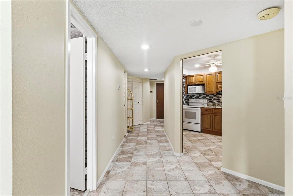 En Venta: $224,900 (2 camas, 2 baños, 1210 Pies cuadrados)