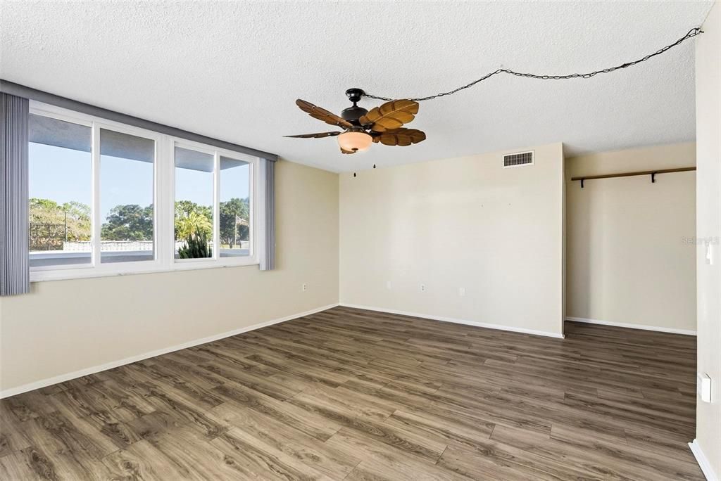 En Venta: $224,900 (2 camas, 2 baños, 1210 Pies cuadrados)