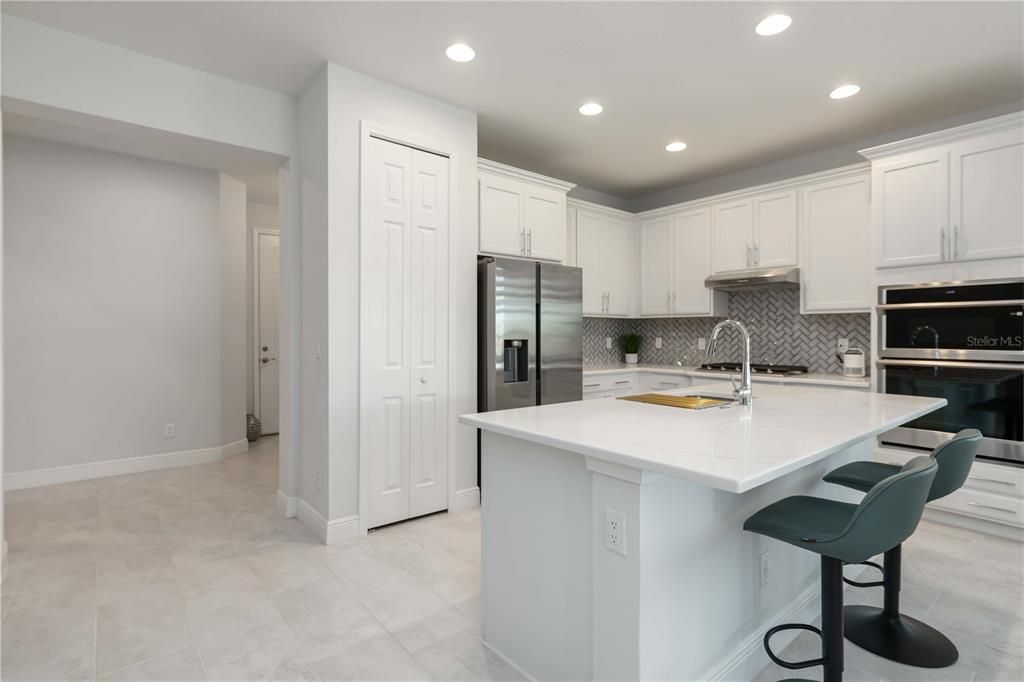 В аренду: $2,850 (2 спален, 2 ванн, 1629 Квадратных фут)