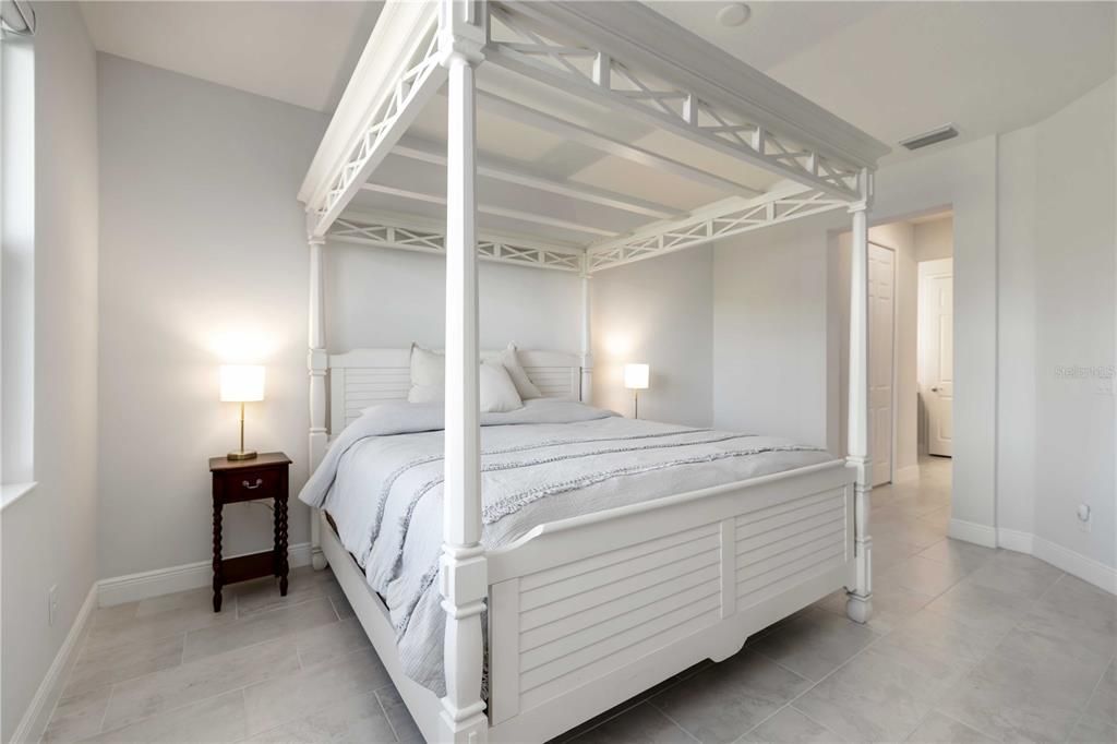 В аренду: $2,850 (2 спален, 2 ванн, 1629 Квадратных фут)