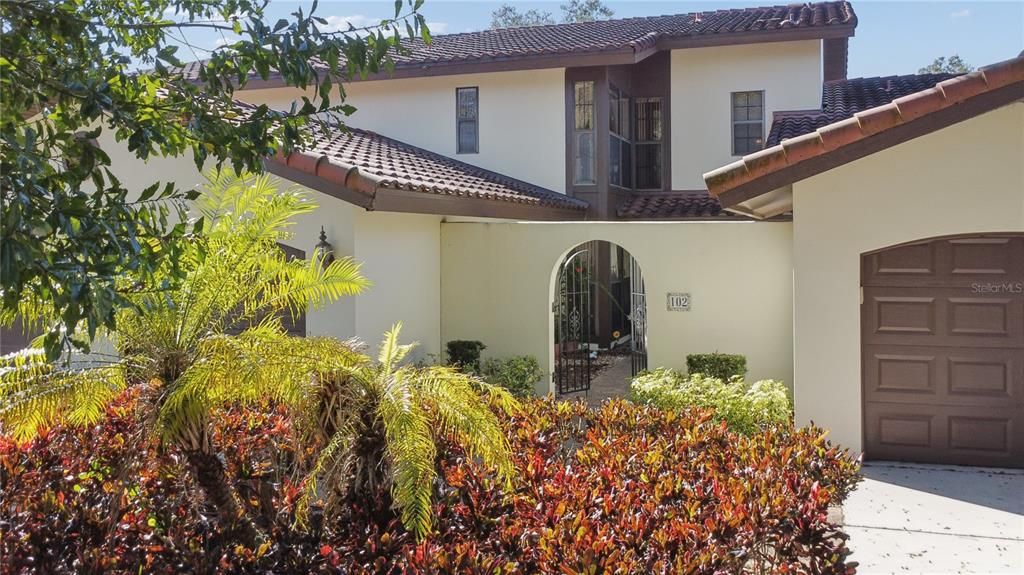 For Sale: $260,000 (2 beds, 2 baths, 1844 Square Feet)