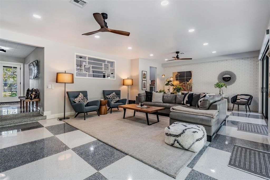 For Sale: $725,000 (3 beds, 2 baths, 2206 Square Feet)