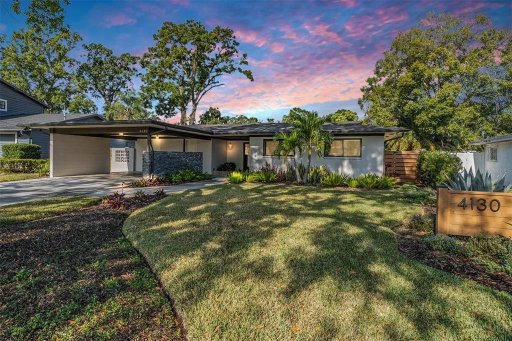 For Sale: $725,000 (3 beds, 2 baths, 2206 Square Feet)