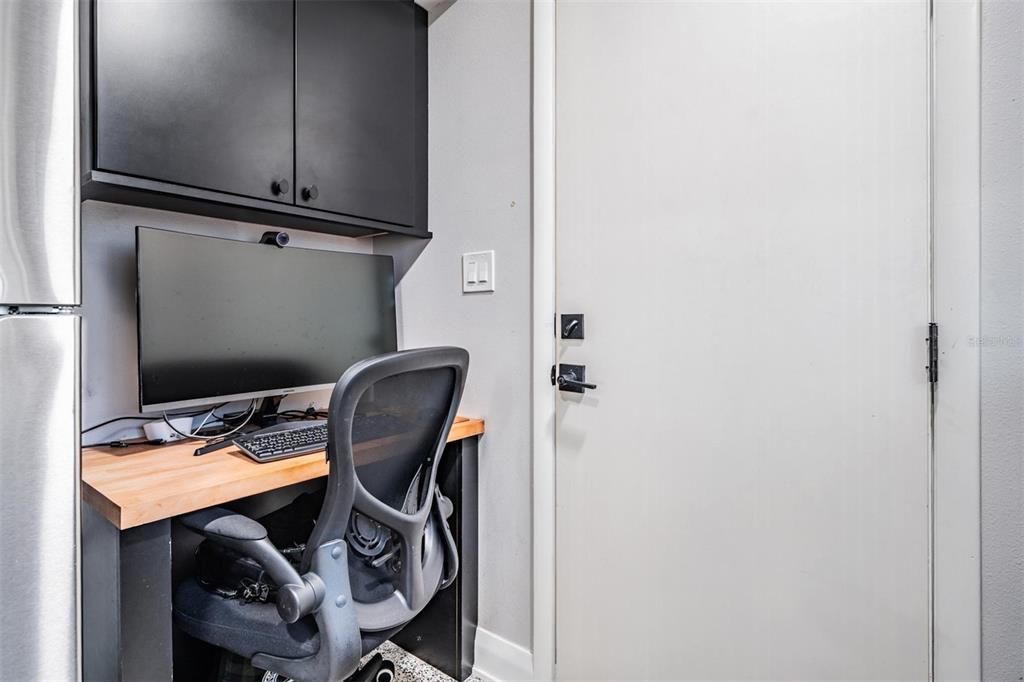 For Sale: $725,000 (3 beds, 2 baths, 2206 Square Feet)