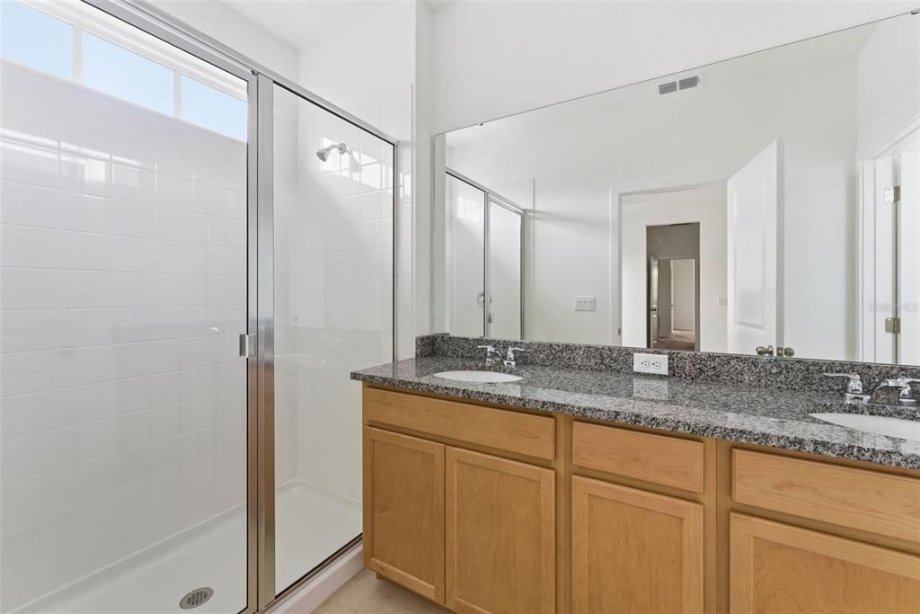 En Renta: $4,100 (3 camas, 2 baños, 1628 Pies cuadrados)