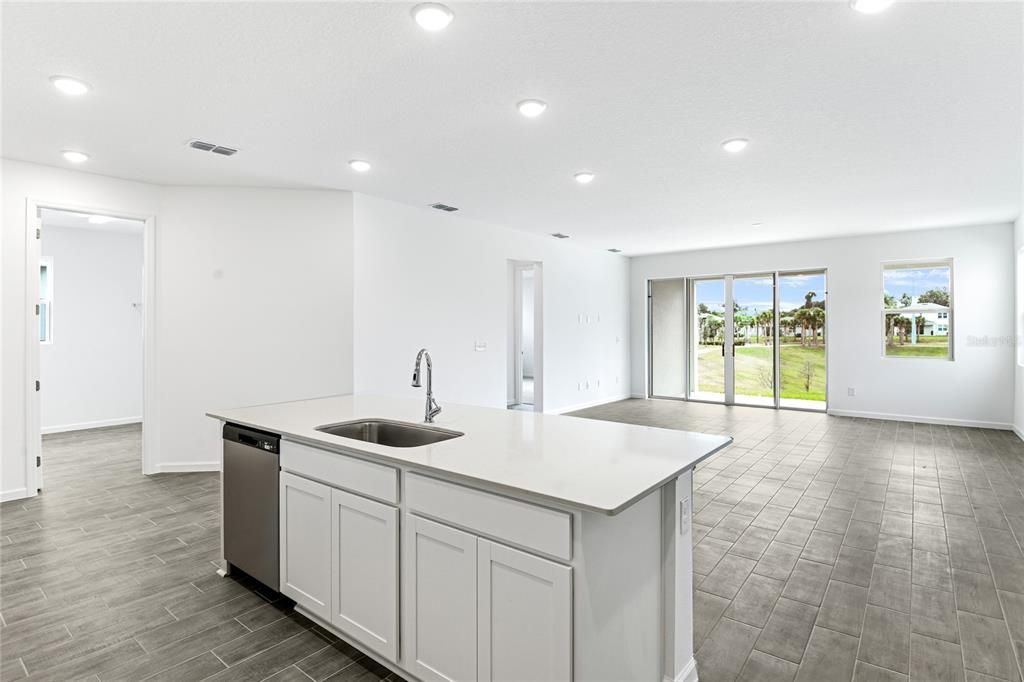 En Venta: $467,116 (3 camas, 2 baños, 1885 Pies cuadrados)