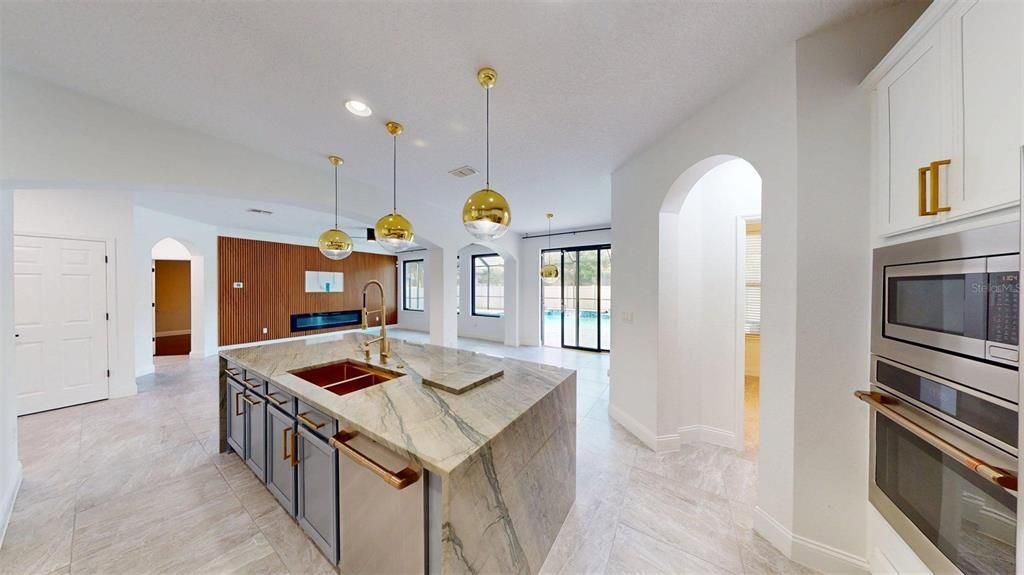 For Rent: $6,500 (6 beds, 5 baths, 5019 Square Feet)