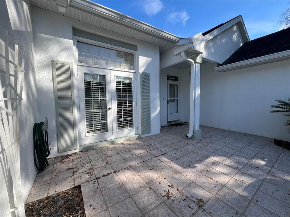 For Rent: $1,600 (2 beds, 2 baths, 1345 Square Feet)