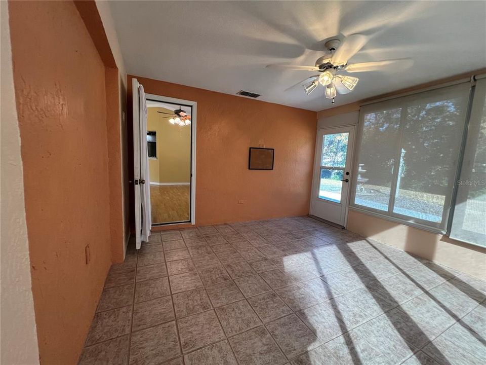 For Rent: $1,600 (2 beds, 2 baths, 1345 Square Feet)