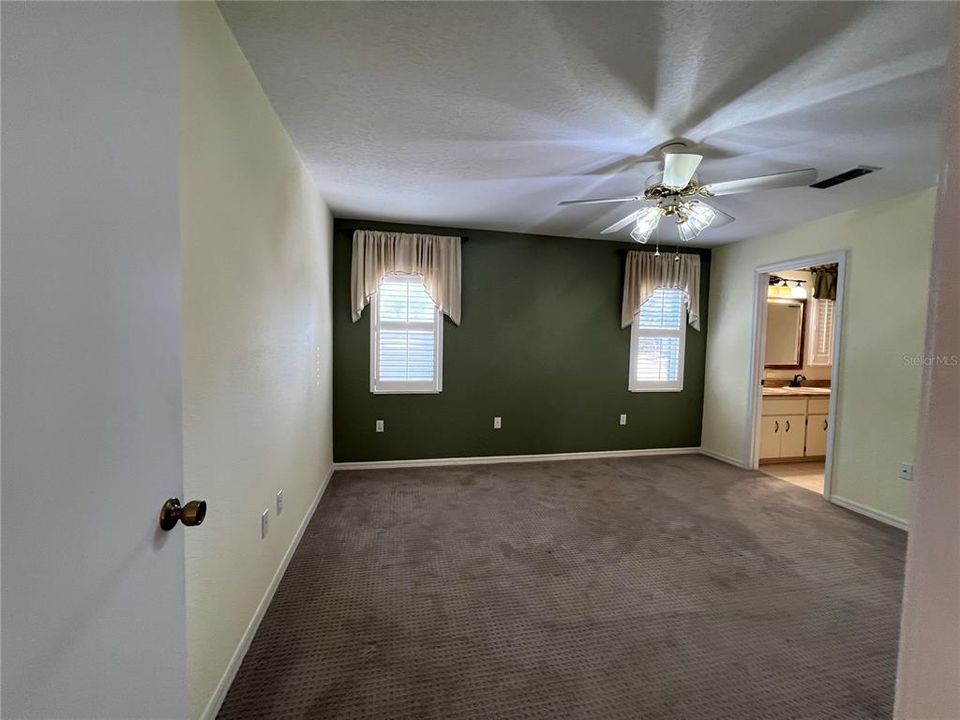 For Rent: $1,600 (2 beds, 2 baths, 1345 Square Feet)