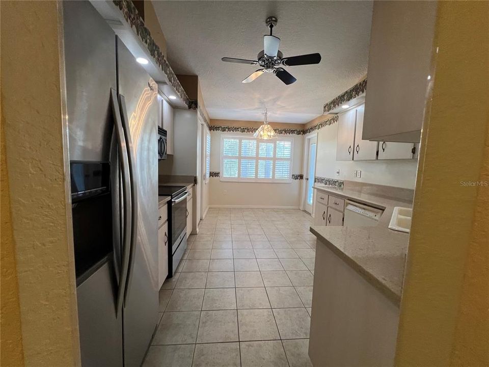 For Rent: $1,600 (2 beds, 2 baths, 1345 Square Feet)