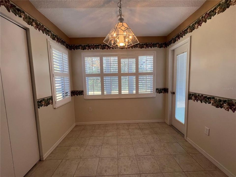 For Rent: $1,600 (2 beds, 2 baths, 1345 Square Feet)