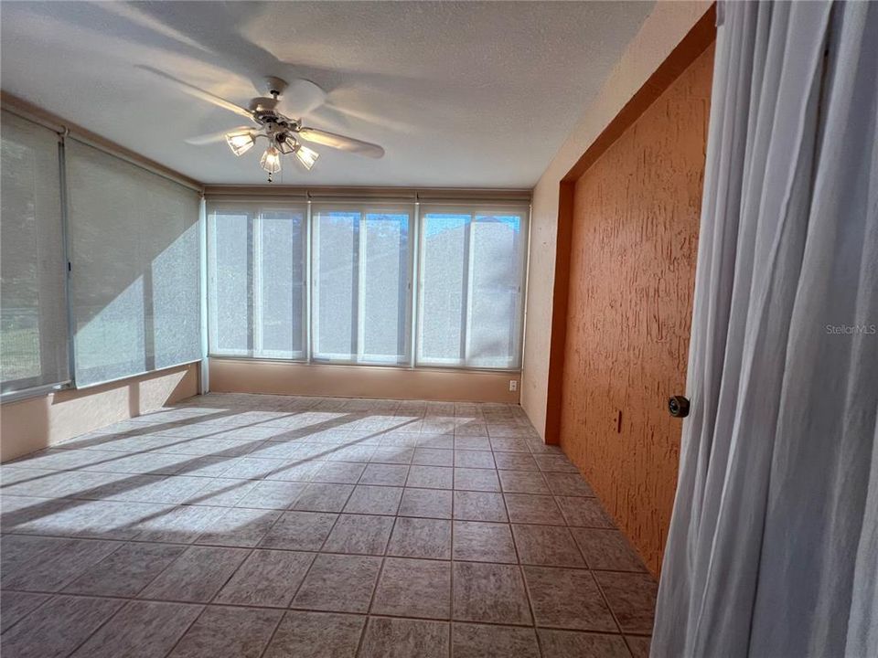 For Rent: $1,600 (2 beds, 2 baths, 1345 Square Feet)