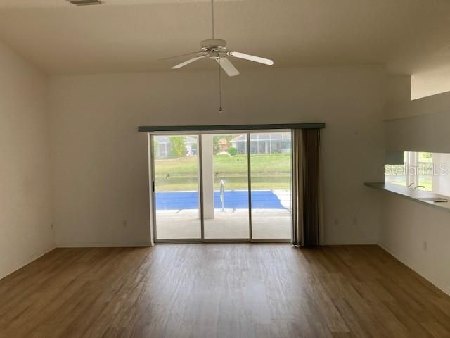 For Sale: $272,000 (3 beds, 2 baths, 1567 Square Feet)