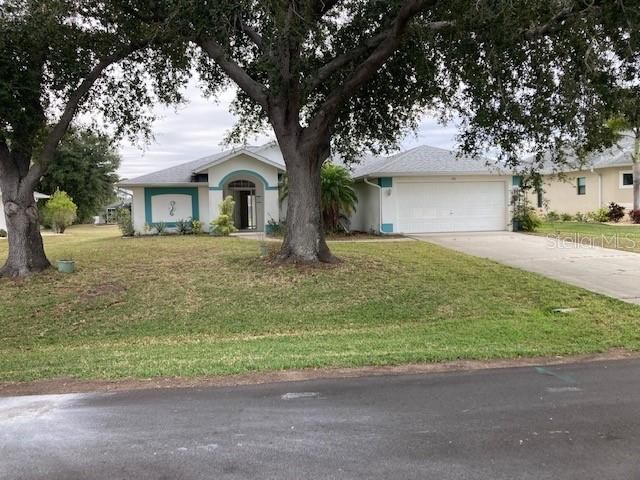 For Sale: $272,000 (3 beds, 2 baths, 1567 Square Feet)