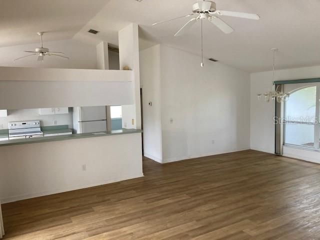 For Sale: $272,000 (3 beds, 2 baths, 1567 Square Feet)