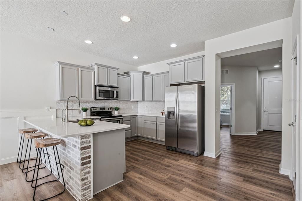 待售: $399,900 (3 贝兹, 3 浴室, 2269 平方英尺)