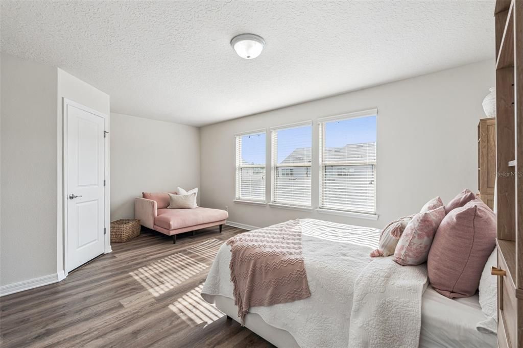 待售: $399,900 (3 贝兹, 3 浴室, 2269 平方英尺)