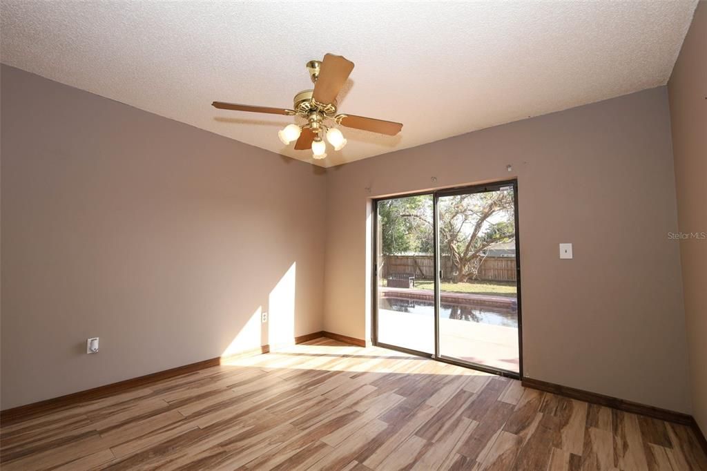 For Sale: $567,000 (3 beds, 2 baths, 2116 Square Feet)