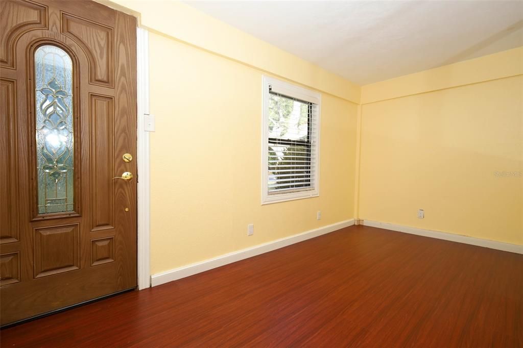 For Sale: $567,000 (3 beds, 2 baths, 2116 Square Feet)