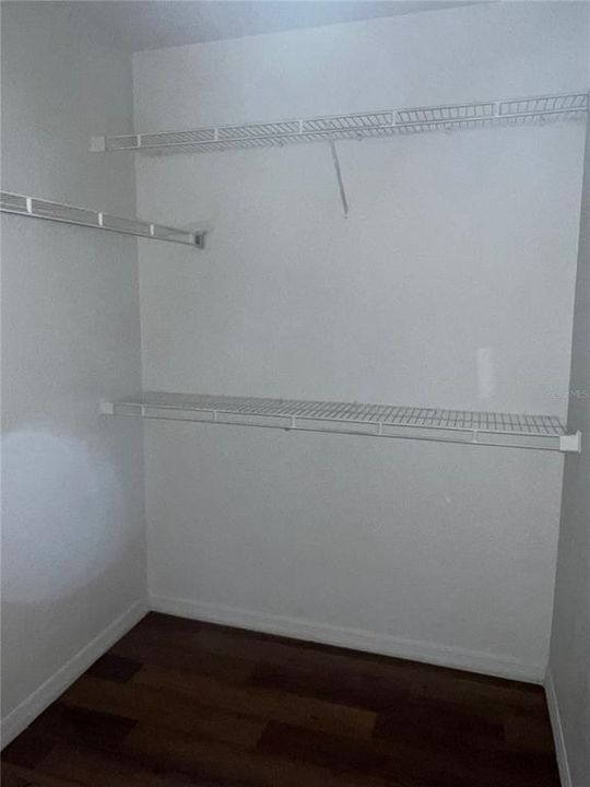 出租: $1,395 (1 贝兹, 1 浴室, 558 平方英尺)