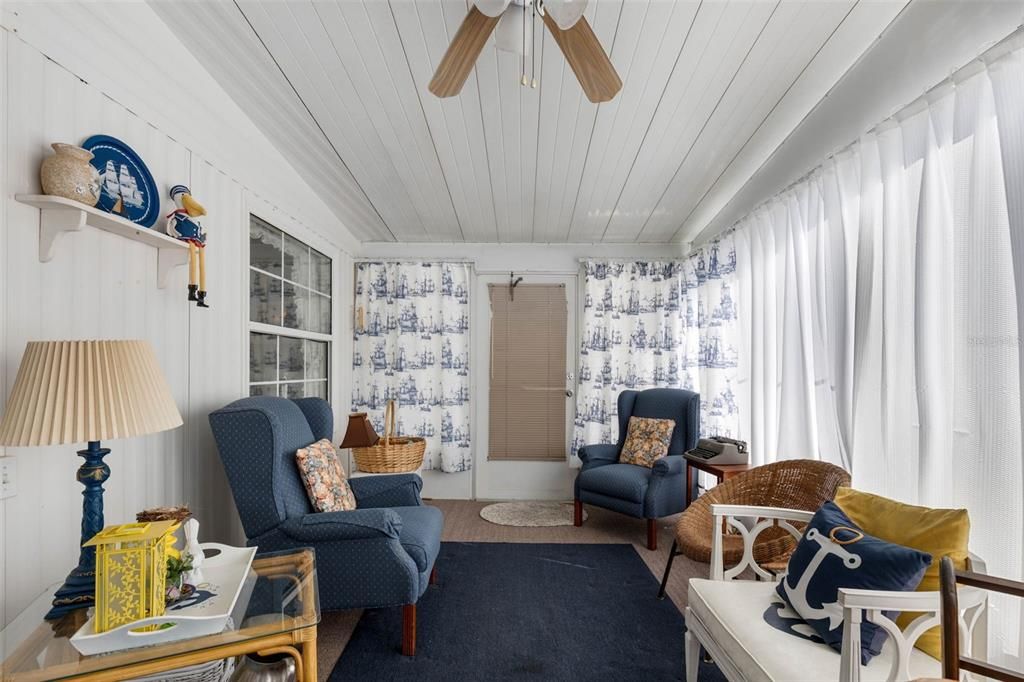 待售: $119,900 (2 贝兹, 2 浴室, 960 平方英尺)