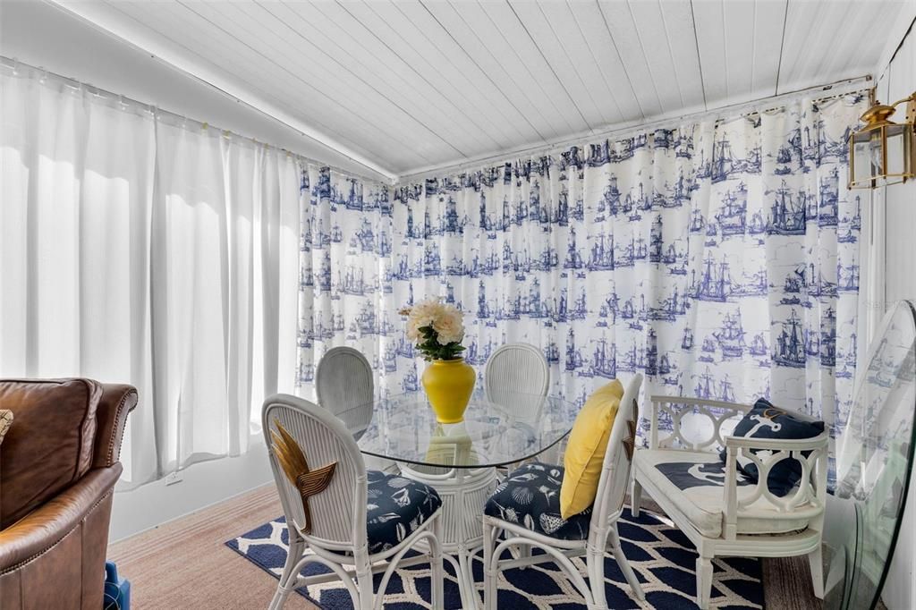 待售: $119,900 (2 贝兹, 2 浴室, 960 平方英尺)