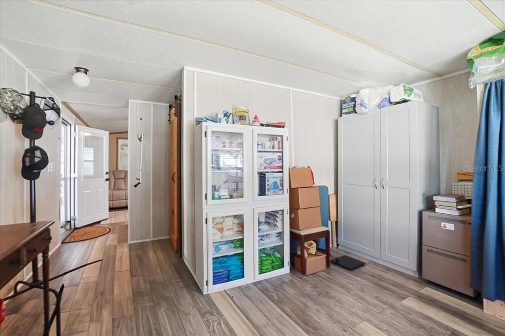 For Sale: $130,000 (2 beds, 2 baths, 980 Square Feet)