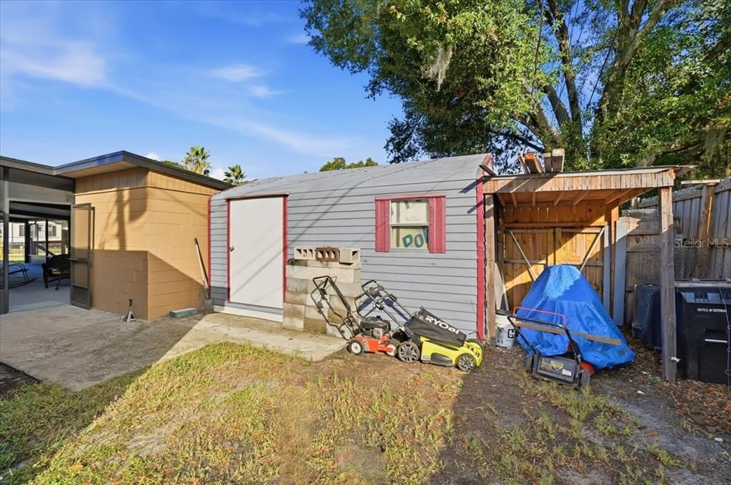 For Sale: $130,000 (2 beds, 2 baths, 980 Square Feet)