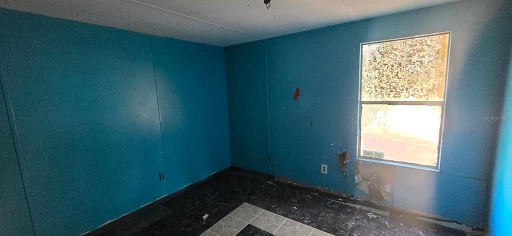 For Sale: $49,500 (3 beds, 2 baths, 1344 Square Feet)