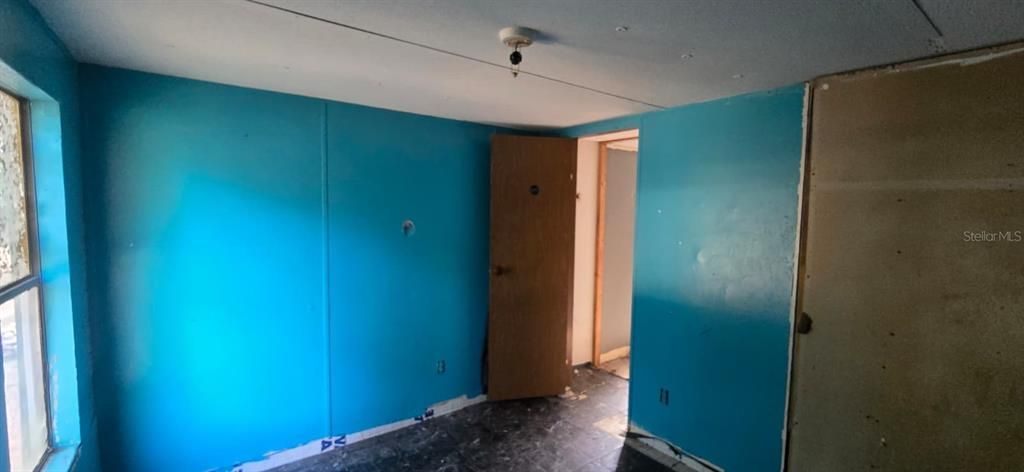 For Sale: $49,500 (3 beds, 2 baths, 1344 Square Feet)