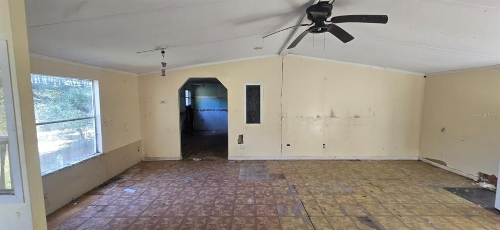 For Sale: $49,500 (3 beds, 2 baths, 1344 Square Feet)