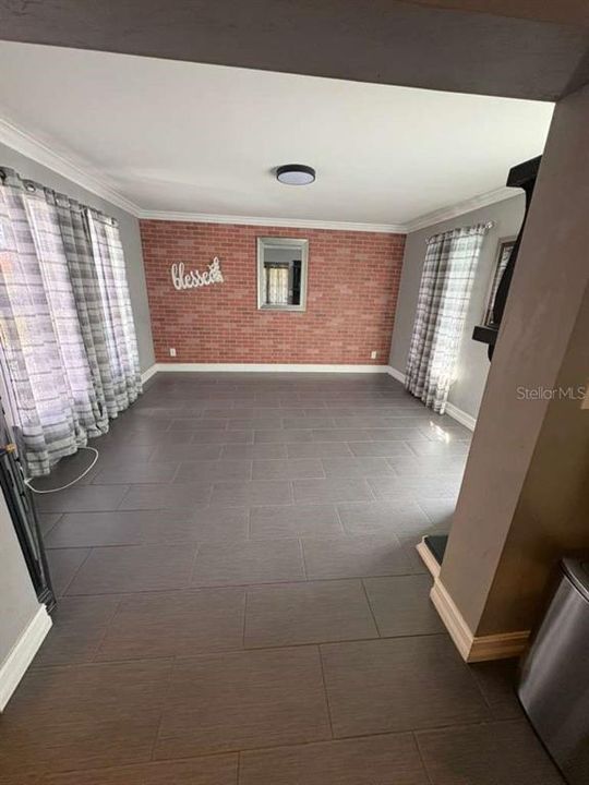 En Venta: $480,000 (3 camas, 2 baños, 1970 Pies cuadrados)